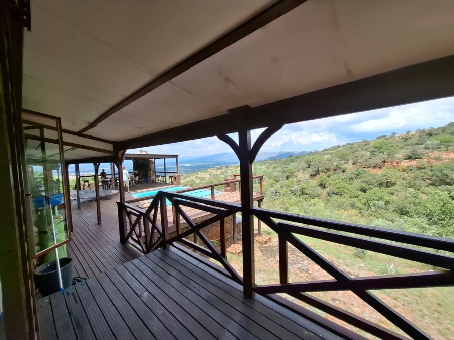 5 Bedroom Property for Sale in Waterkloof East North West